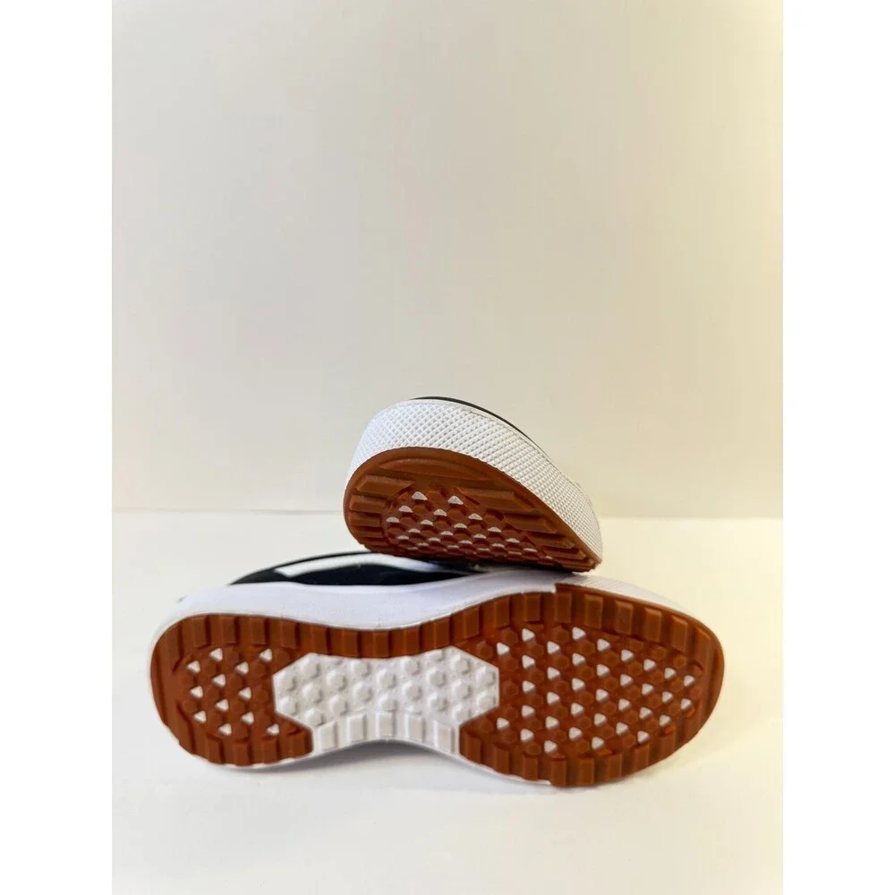 Vans Women's Range EXP Shoe, Mesh Black/White, 9